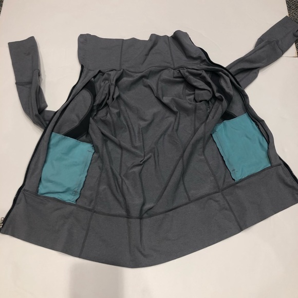 Lululemon Size 6 turtleneck zip up sweater - Picture 7 of 9